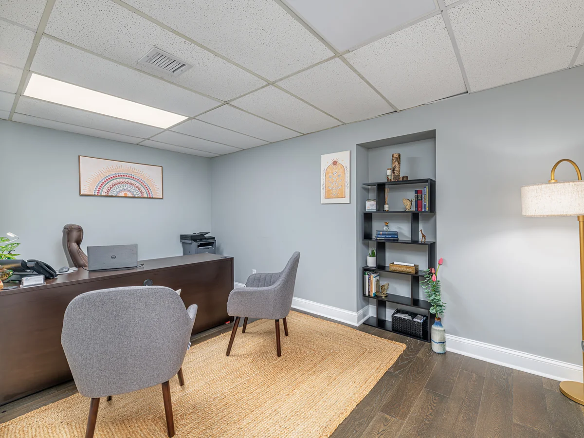 Avatar_Recovery_Center_Facility_Office_Room_For_Peoples